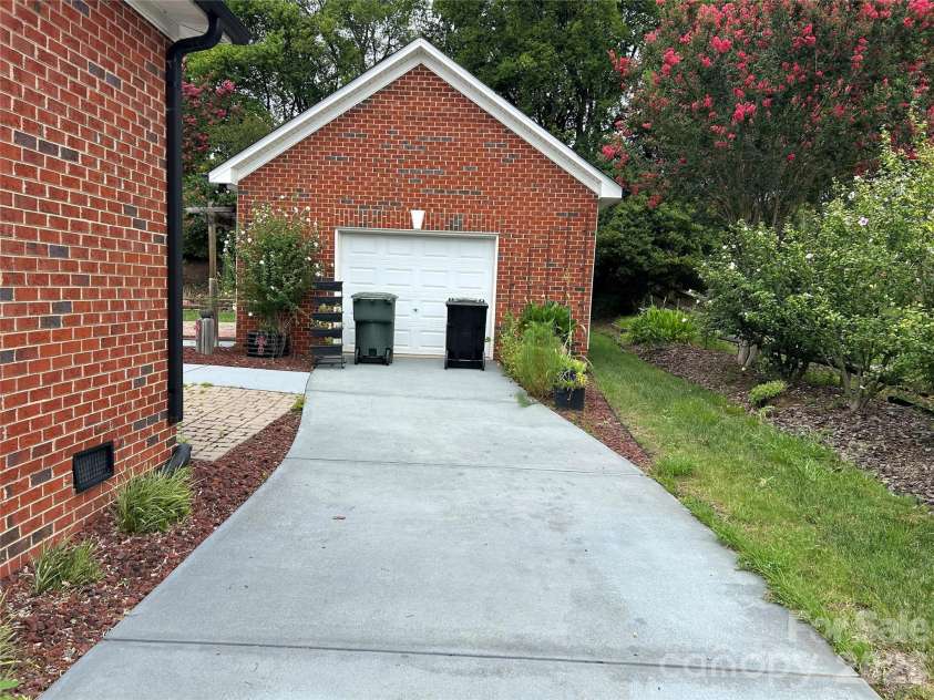 3968 Troon Drive, Concord, NC 28027.  MLS# CAR4405391, YatesRealty ID 38970. Driveway - Spacious Parking Capability