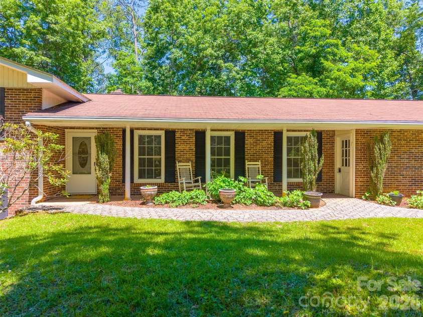 1747 University Heights Road, Cullowhee, NC 28723.  MLS# CAR4387686, YatesRealty ID 38972. 