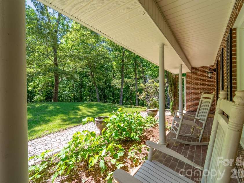 1747 University Heights Road, Cullowhee, NC 28723.  MLS# CAR4387686, YatesRealty ID 38972. 
