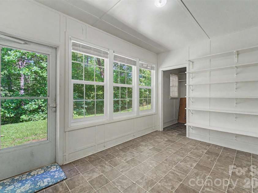 1747 University Heights Road, Cullowhee, NC 28723.  MLS# CAR4387686, YatesRealty ID 38972. 