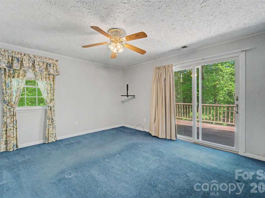 1747 University Heights Road, Cullowhee, NC 28723.  MLS# CAR4387686, YatesRealty ID 38972. 