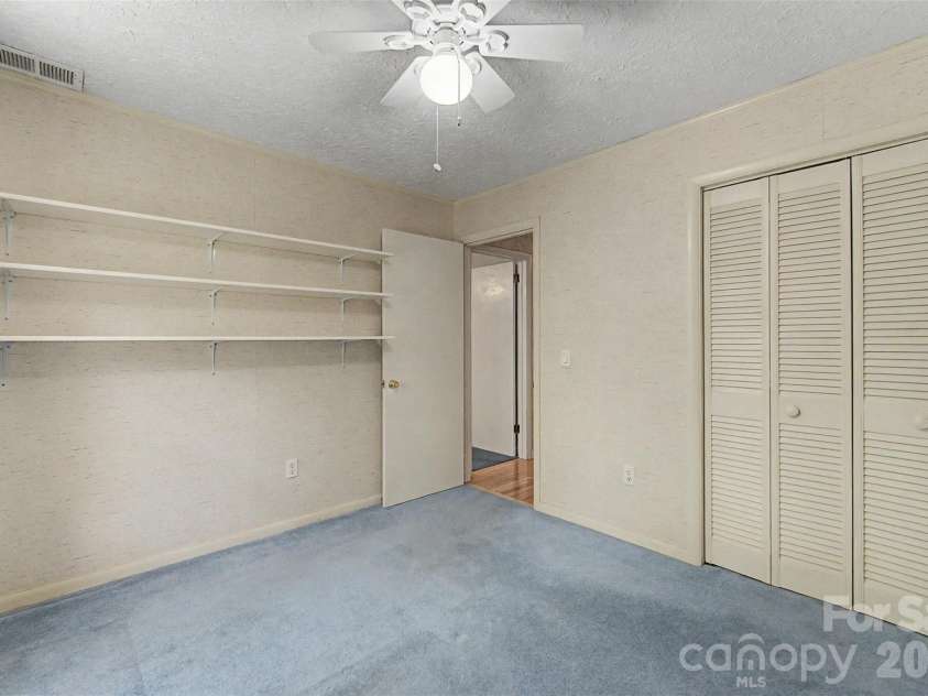 1747 University Heights Road, Cullowhee, NC 28723.  MLS# CAR4387686, YatesRealty ID 38972. 