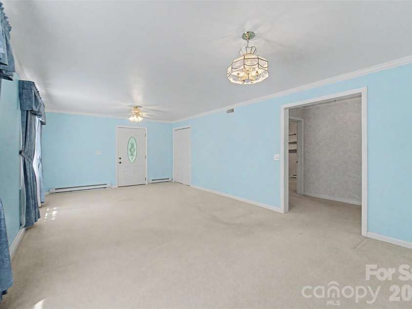 1747 University Heights Road, Cullowhee, NC 28723.  MLS# CAR4387686, YatesRealty ID 38972. 