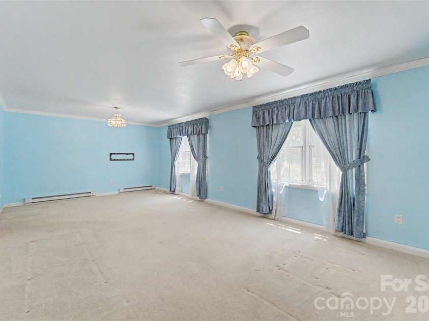 1747 University Heights Road, Cullowhee, NC 28723.  MLS# CAR4387686, YatesRealty ID 38972. 