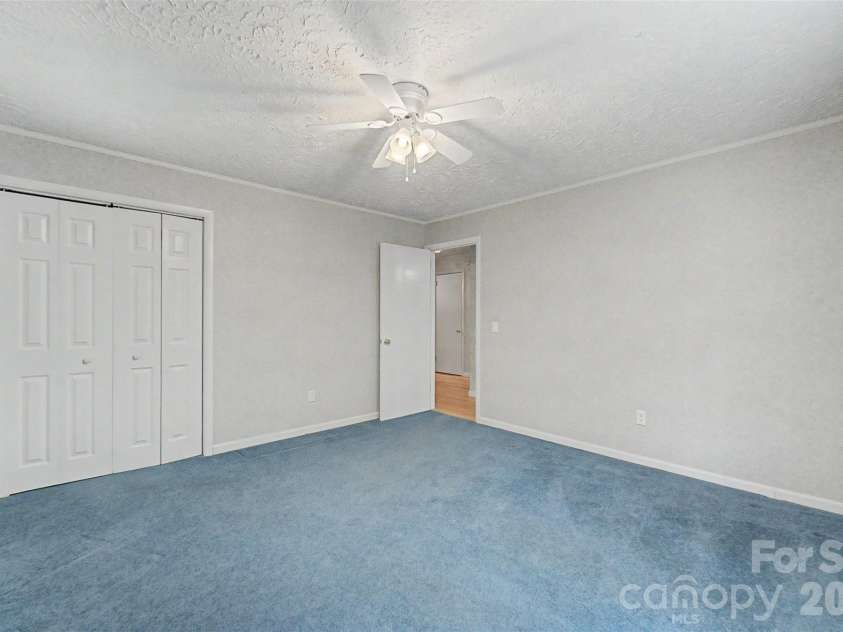 1747 University Heights Road, Cullowhee, NC 28723.  MLS# CAR4387686, YatesRealty ID 38972. 