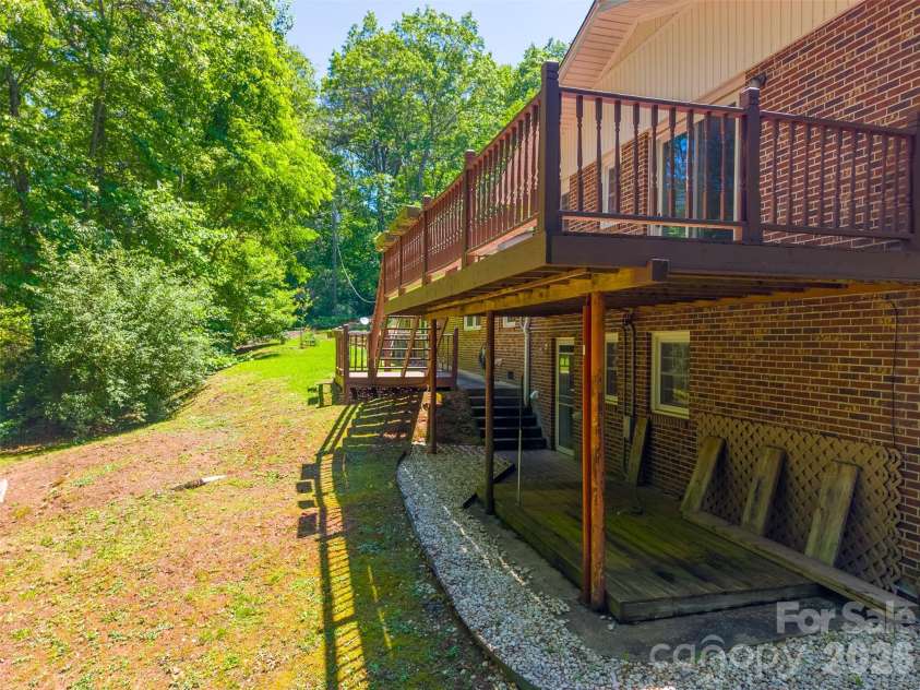 1747 University Heights Road, Cullowhee, NC 28723.  MLS# CAR4387686, YatesRealty ID 38972. 