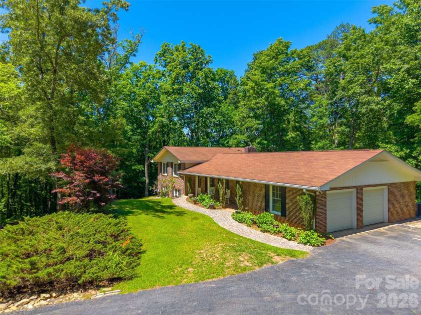 1747 University Heights Road, Cullowhee, NC 28723.  MLS# CAR4387686, YatesRealty ID 38972. 