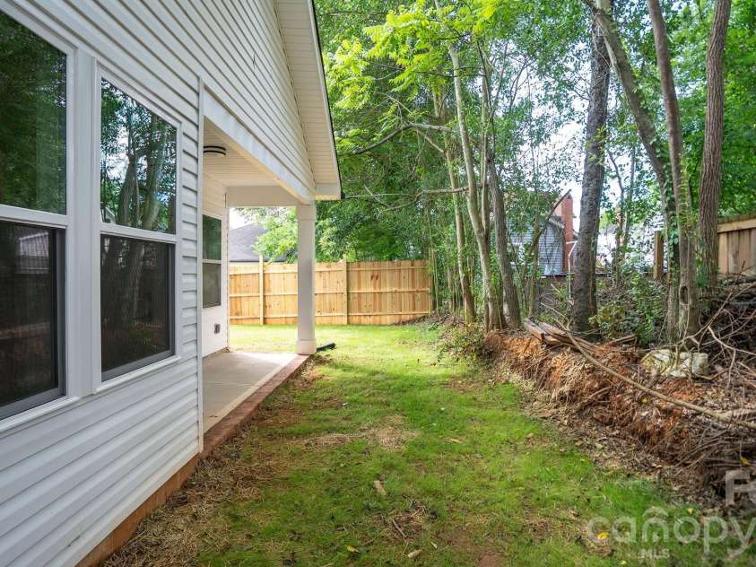 221 Ann Street, Concord, NC 28025.  MLS# CAR4406571, YatesRealty ID 38973. 