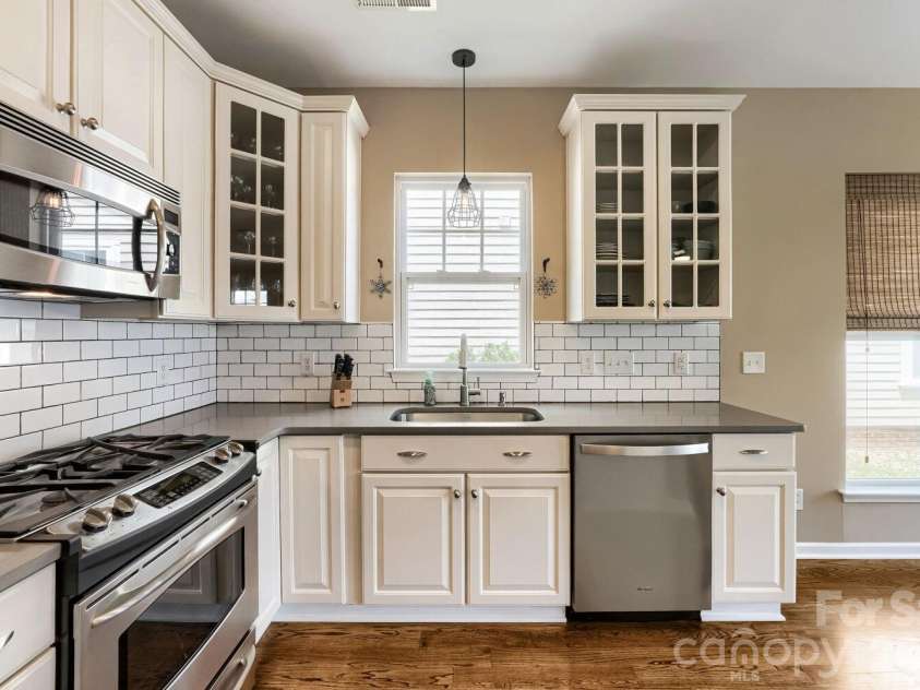 15834 Kiser Corner Lane, Davidson, NC 28036.  MLS# CAR4405462, YatesRealty ID 38975. 