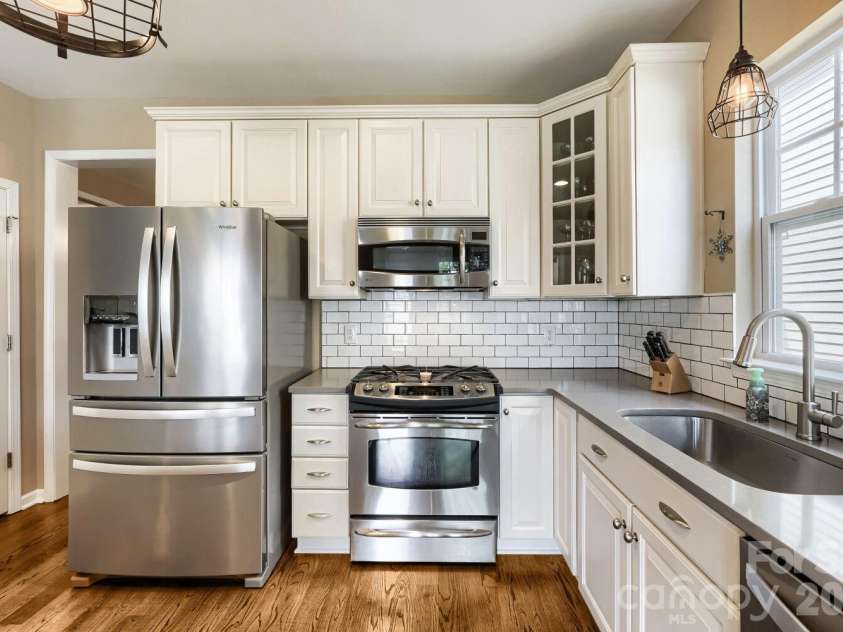15834 Kiser Corner Lane, Davidson, NC 28036.  MLS# CAR4405462, YatesRealty ID 38975. 