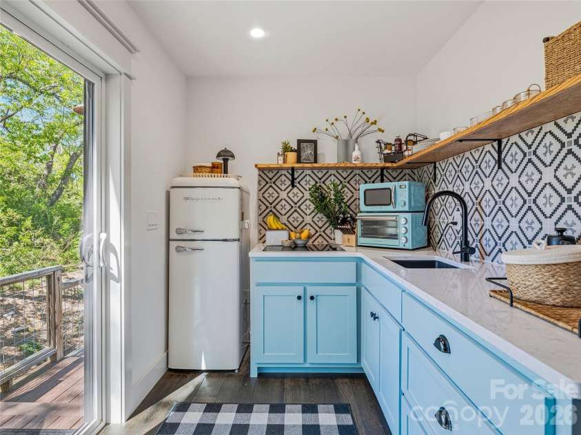 55 Acona Lane, Asheville, NC 28803.  MLS# CAR4368866, YatesRealty ID 38976. 2nd Kitchen