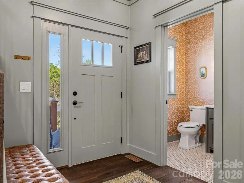 55 Acona Lane, Asheville, NC 28803.  MLS# CAR4368866, YatesRealty ID 38976. 