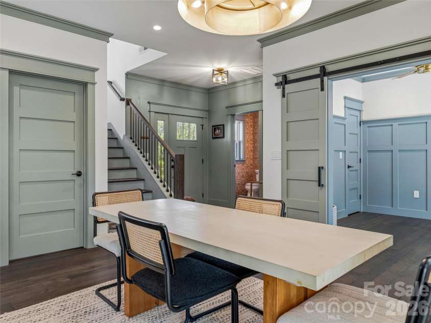 55 Acona Lane, Asheville, NC 28803.  MLS# CAR4368866, YatesRealty ID 38976. 