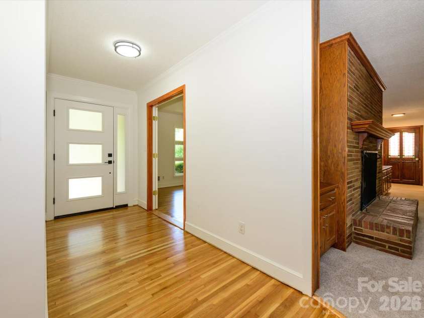 688 Grandview Drive, Concord, NC 28025.  MLS# CAR4405819, YatesRealty ID 38977. 