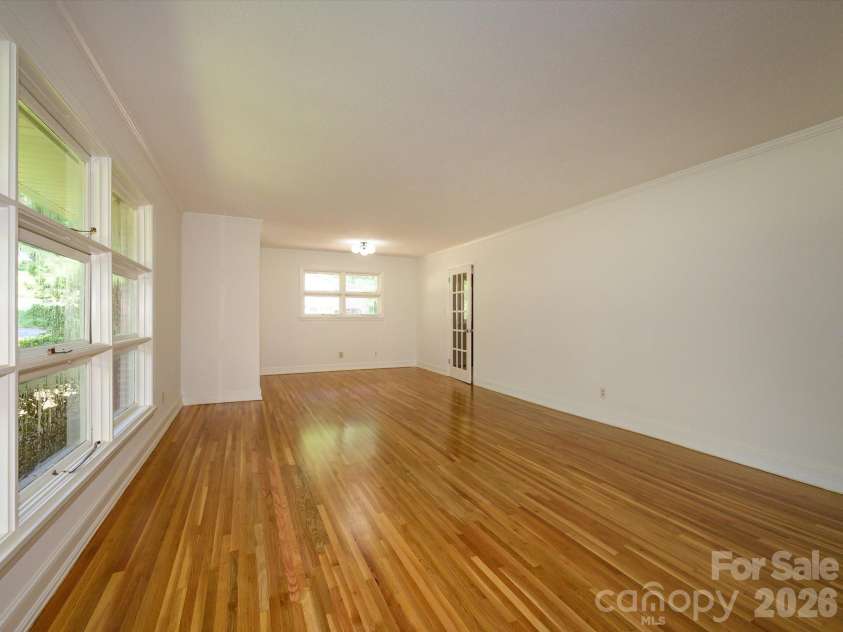 688 Grandview Drive, Concord, NC 28025.  MLS# CAR4405819, YatesRealty ID 38977. 