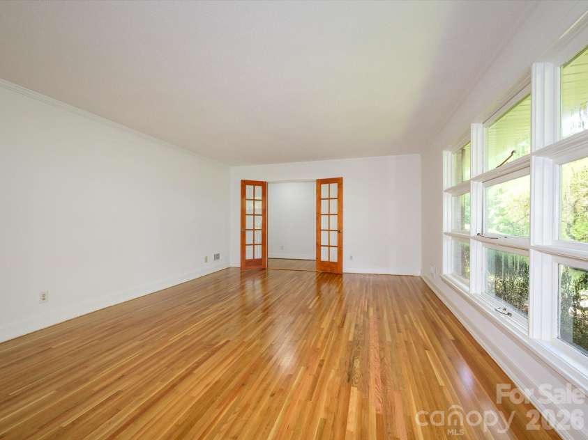 688 Grandview Drive, Concord, NC 28025.  MLS# CAR4405819, YatesRealty ID 38977. 