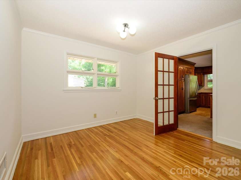 688 Grandview Drive, Concord, NC 28025.  MLS# CAR4405819, YatesRealty ID 38977. 