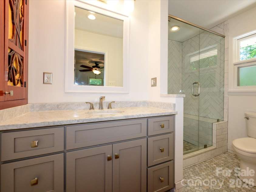 688 Grandview Drive, Concord, NC 28025.  MLS# CAR4405819, YatesRealty ID 38977. 