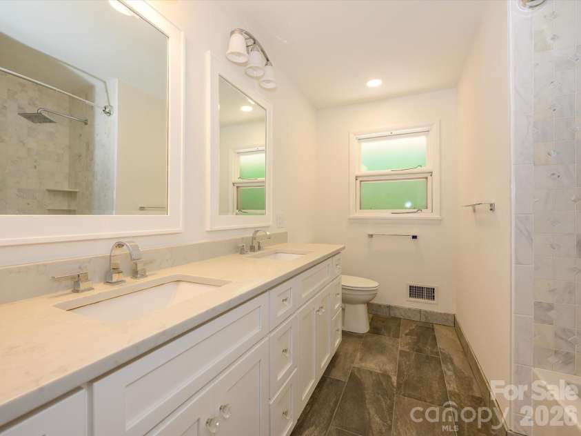 688 Grandview Drive, Concord, NC 28025.  MLS# CAR4405819, YatesRealty ID 38977. 