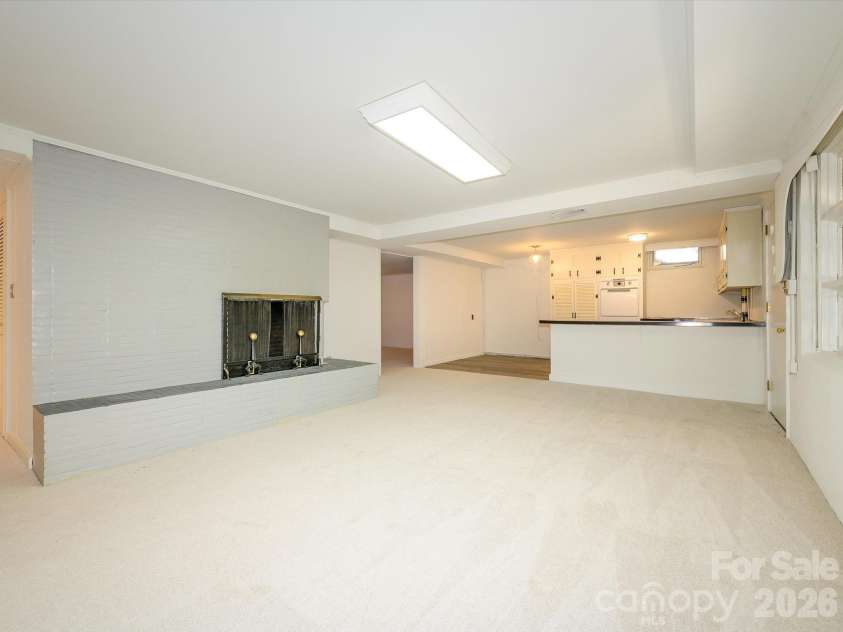 688 Grandview Drive, Concord, NC 28025.  MLS# CAR4405819, YatesRealty ID 38977. 
