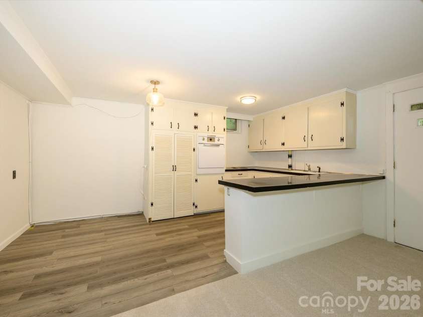 688 Grandview Drive, Concord, NC 28025.  MLS# CAR4405819, YatesRealty ID 38977. 