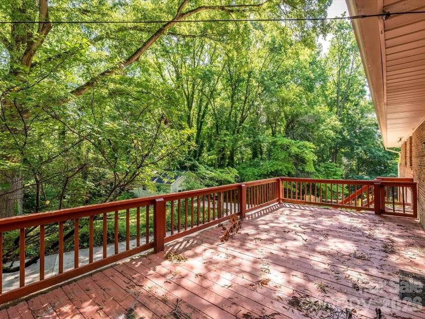 688 Grandview Drive, Concord, NC 28025.  MLS# CAR4405819, YatesRealty ID 38977. 