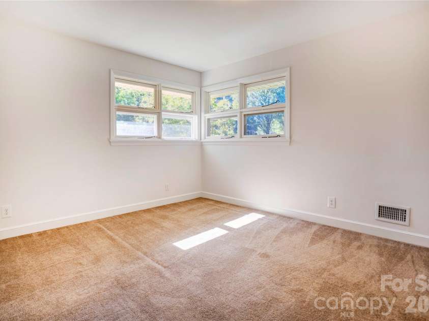 688 Grandview Drive, Concord, NC 28025.  MLS# CAR4433877, YatesRealty ID 38977. Bedroom #3