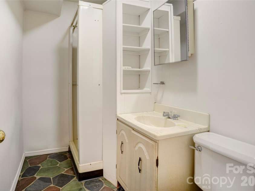 688 Grandview Drive, Concord, NC 28025.  MLS# CAR4433877, YatesRealty ID 38977. Full bath (basement)
