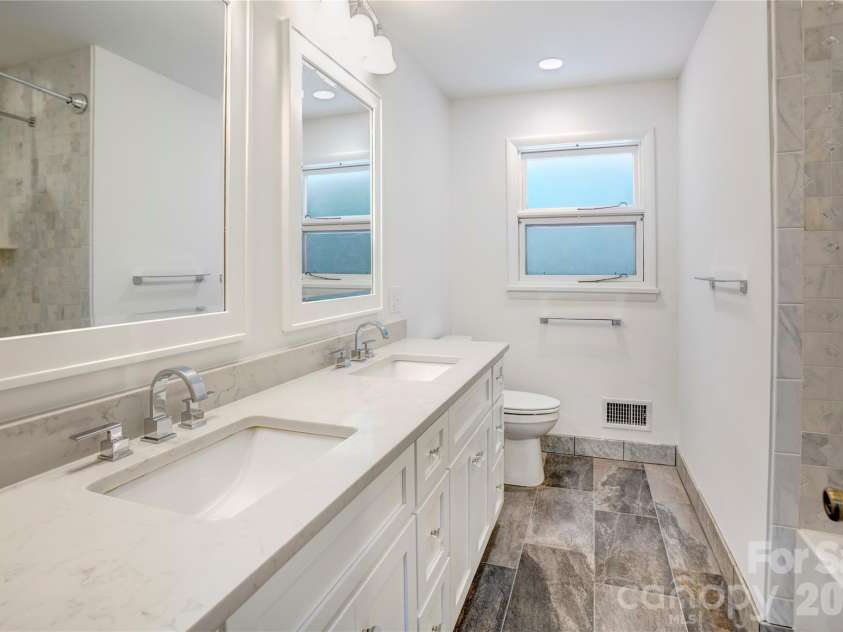 688 Grandview Drive, Concord, NC 28025.  MLS# CAR4433877, YatesRealty ID 38977. Full bath (main floor)