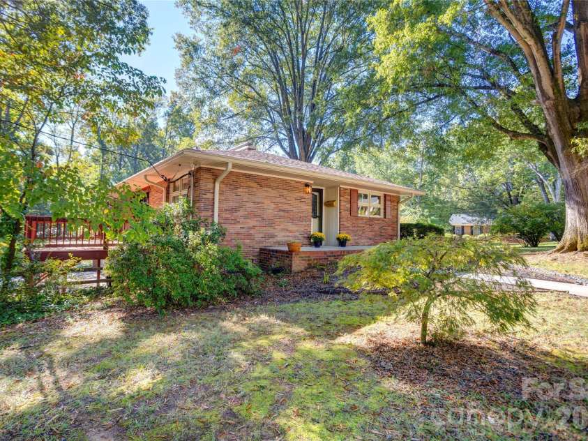 688 Grandview Drive, Concord, NC 28025.  MLS# CAR4433877, YatesRealty ID 38977. Full brick - ranch w/basement