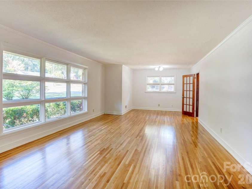 688 Grandview Drive, Concord, NC 28025.  MLS# CAR4433877, YatesRealty ID 38977. Large, spacious options