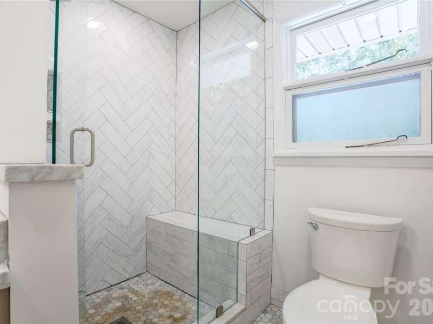 688 Grandview Drive, Concord, NC 28025.  MLS# CAR4433877, YatesRealty ID 38977. Primary bath (main floor)