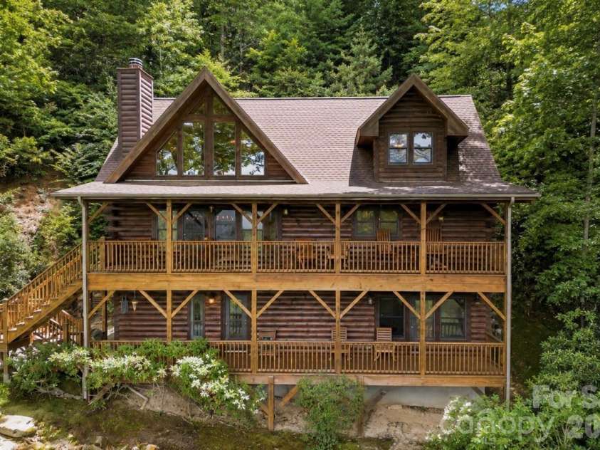 588 Tawodi Trail, Maggie Valley, NC 28751.  MLS# CAR4401674, YatesRealty ID 38978. 