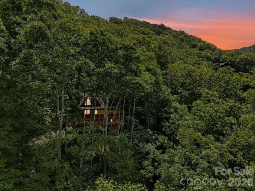 588 Tawodi Trail, Maggie Valley, NC 28751.  MLS# CAR4401674, YatesRealty ID 38978. 