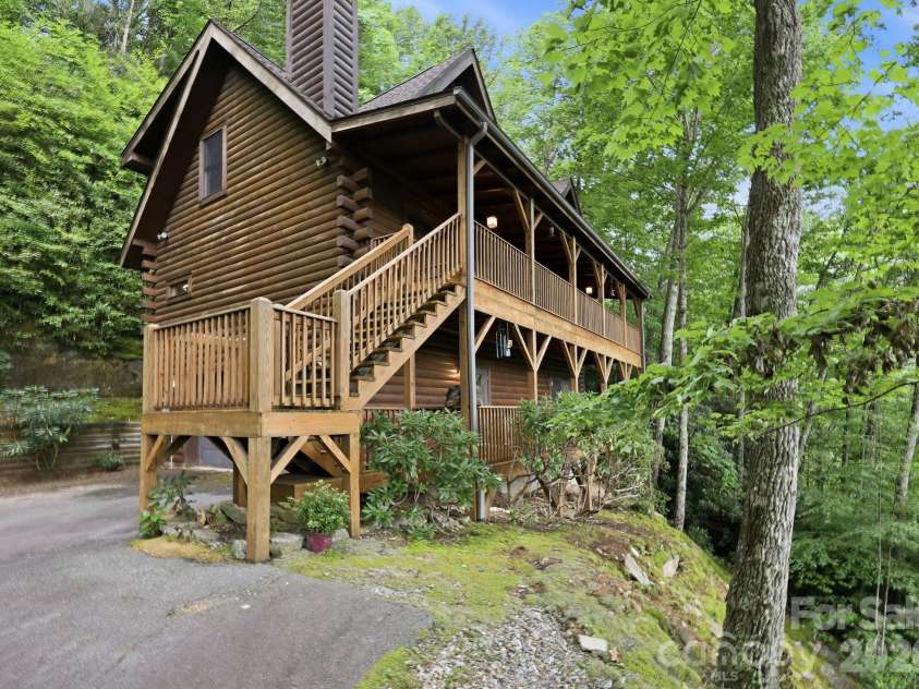 588 Tawodi Trail, Maggie Valley, NC 28751.  MLS# CAR4401674, YatesRealty ID 38978. 