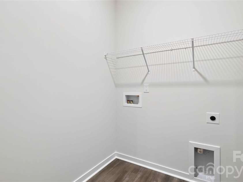 663 13th Avenue Drive, Hickory, NC 28601.  MLS# CAR4366548, YatesRealty ID 38979. 