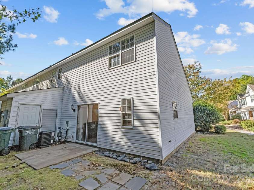 13648 Meade Glen Court, Charlotte, NC 28273.  MLS# CAR4303229, YatesRealty ID 3898. 