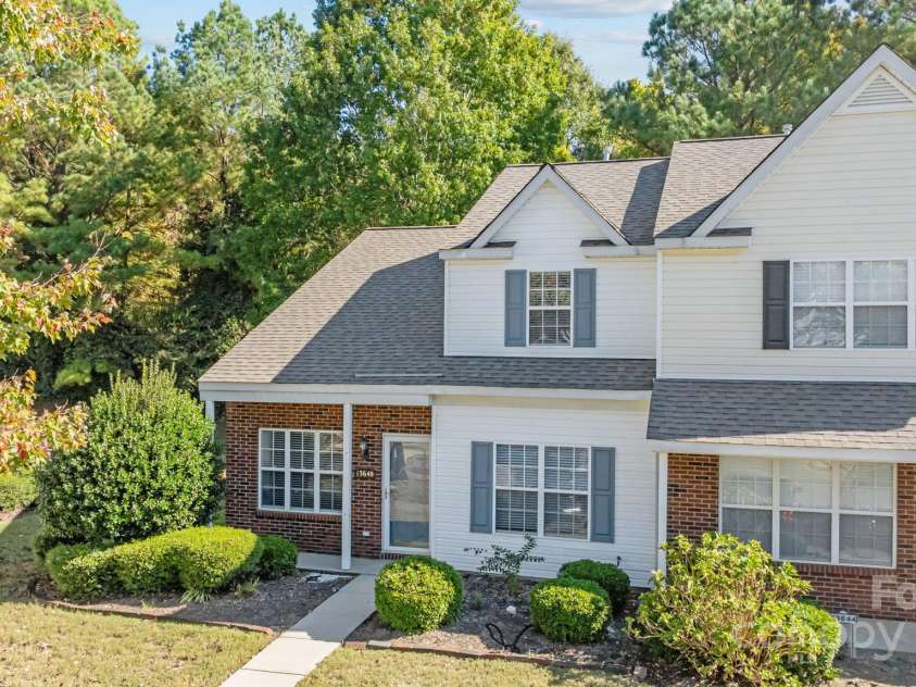 13648 Meade Glen Court, Charlotte, NC 28273.  MLS# CAR4303229, YatesRealty ID 3898. 
