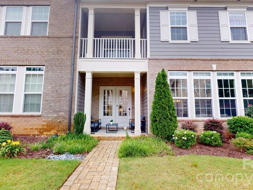 15024 Clear Sky Lane, Charlotte, NC 28277.  MLS# CAR4389195, YatesRealty ID 38982. 