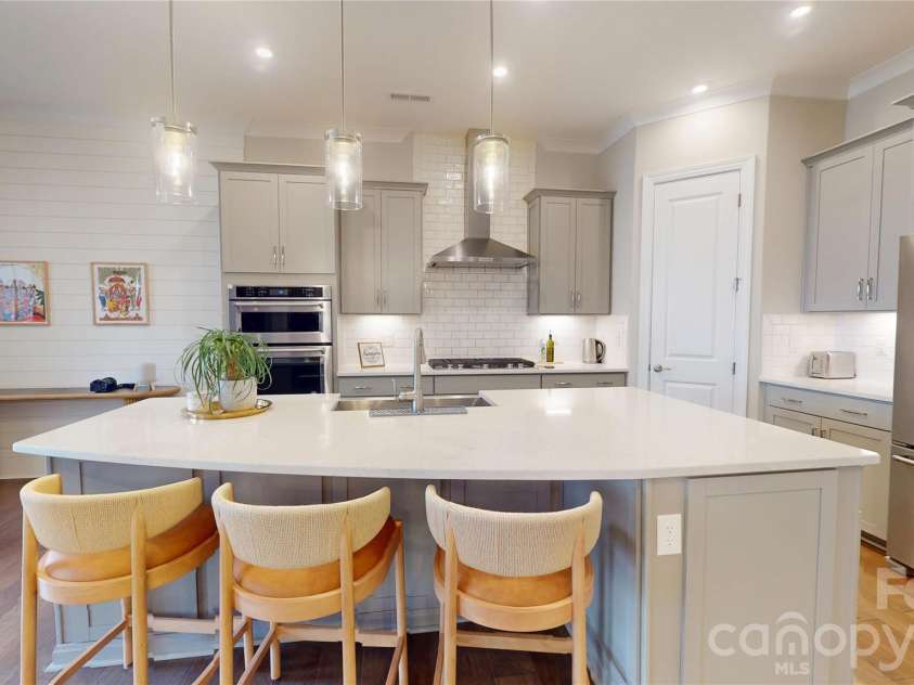 15024 Clear Sky Lane, Charlotte, NC 28277.  MLS# CAR4389195, YatesRealty ID 38982. 