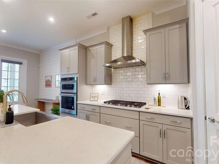 15024 Clear Sky Lane, Charlotte, NC 28277.  MLS# CAR4389195, YatesRealty ID 38982. 
