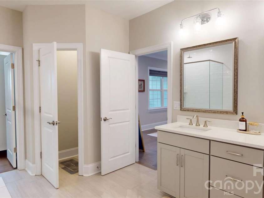 15024 Clear Sky Lane, Charlotte, NC 28277.  MLS# CAR4389195, YatesRealty ID 38982. 