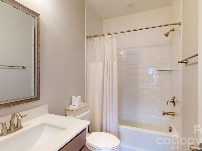 15024 Clear Sky Lane, Charlotte, NC 28277.  MLS# CAR4389195, YatesRealty ID 38982. 