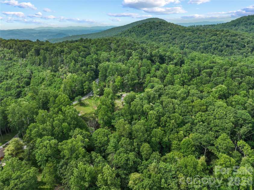 3151 Bearwallow Road, Hendersonville, NC 28792.  MLS# CAR4403717, YatesRealty ID 38983. Bearwallow Mtn & beyond