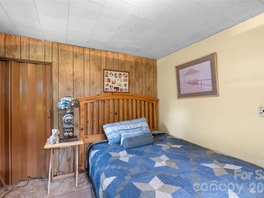 3151 Bearwallow Road, Hendersonville, NC 28792.  MLS# CAR4403717, YatesRealty ID 38983. Second bedroom
