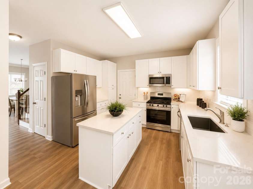 10448 Misty Ridge Lane, Charlotte, NC 28277.  MLS# CAR4401263, YatesRealty ID 38985. 