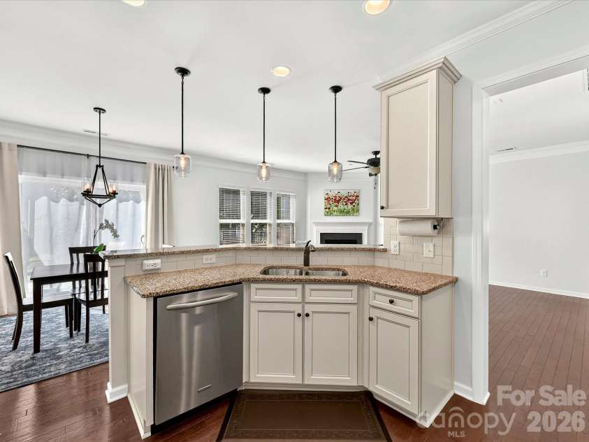 6017 Carrollton Lane, Charlotte, NC 28210.  MLS# CAR4400871, YatesRealty ID 38986. 