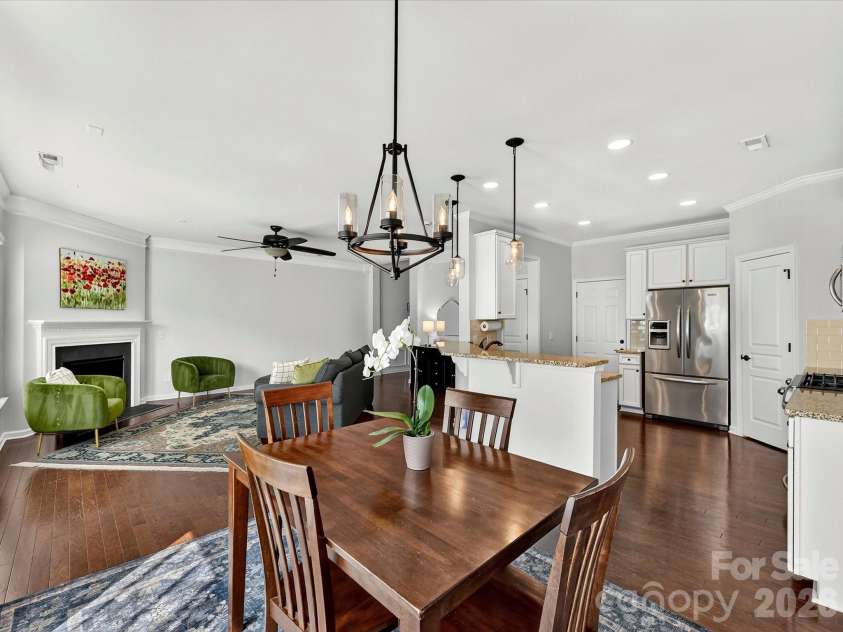 6017 Carrollton Lane, Charlotte, NC 28210.  MLS# CAR4400871, YatesRealty ID 38986. 