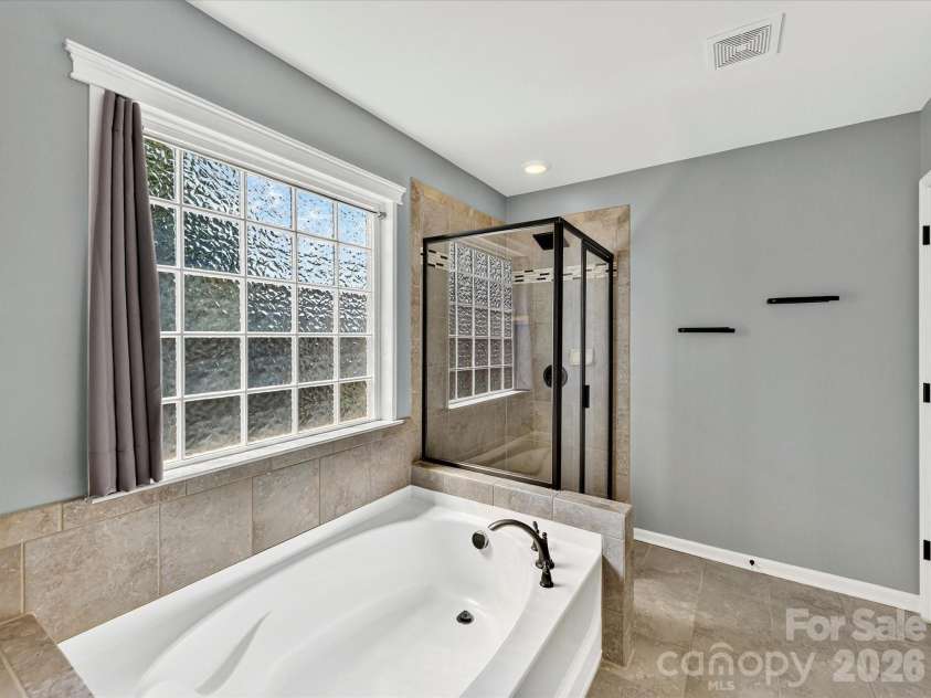 6017 Carrollton Lane, Charlotte, NC 28210.  MLS# CAR4400871, YatesRealty ID 38986. 