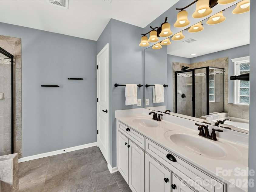 6017 Carrollton Lane, Charlotte, NC 28210.  MLS# CAR4400871, YatesRealty ID 38986. 